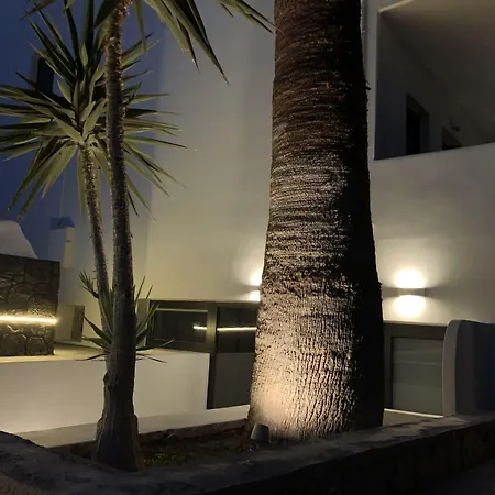 Aparthotel Dragonfly Kamari (Santorini)