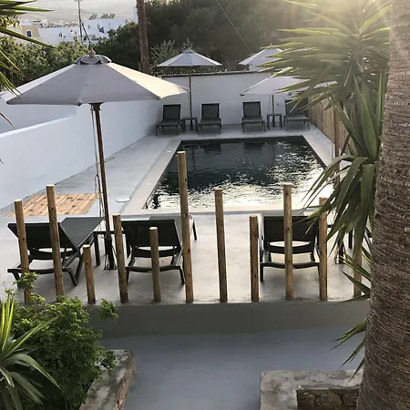 Dragonfly 4* Kamari (Santorini)