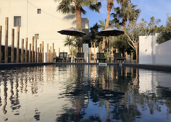 Dragonfly Kamari (Santorini)