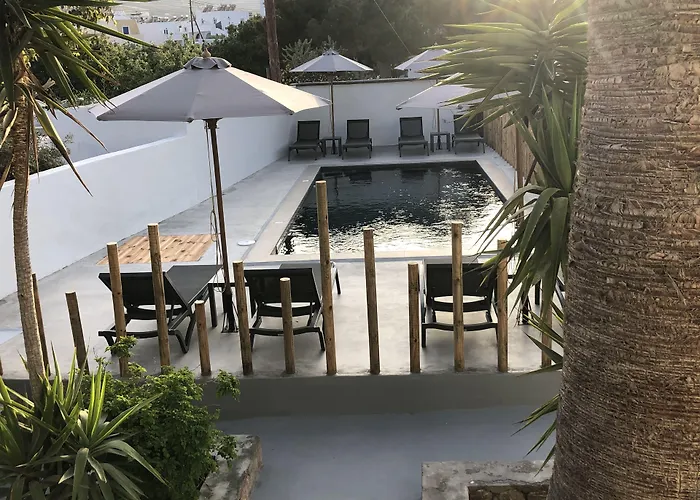 Dragonfly 4* Kamari (Santorini)