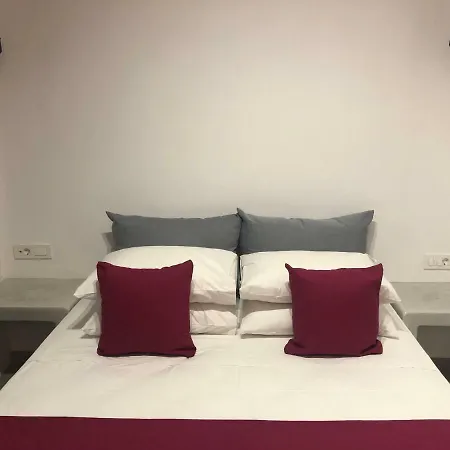 Dragonfly Aparthotel 3*
