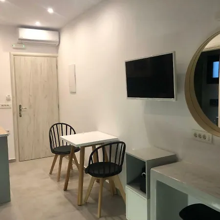 Dragonfly Aparthotel