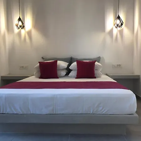 Dragonfly 4* Kamari (Santorini)