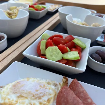 Dragonfly Aparthotel Kamári