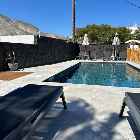 Dragonfly 4* Kamari (Santorini)