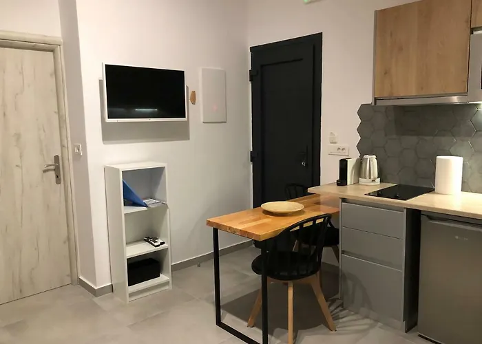 Dragonfly Apartahotel 4*